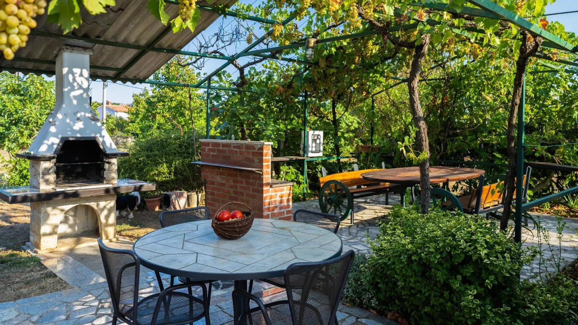 Apartment Attraktive Wohnung Mit Privatem Pool Labin  Croatia