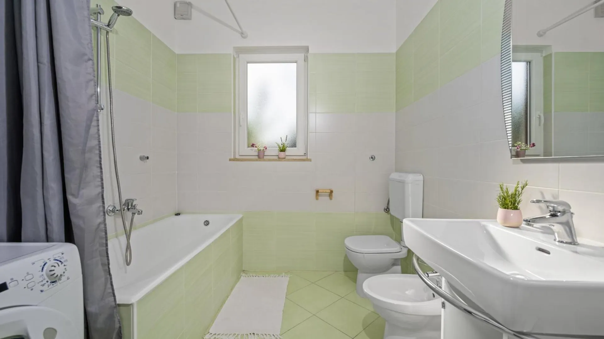 Attraktive Wohnung Mit Privatem Pool Labin  Apartment